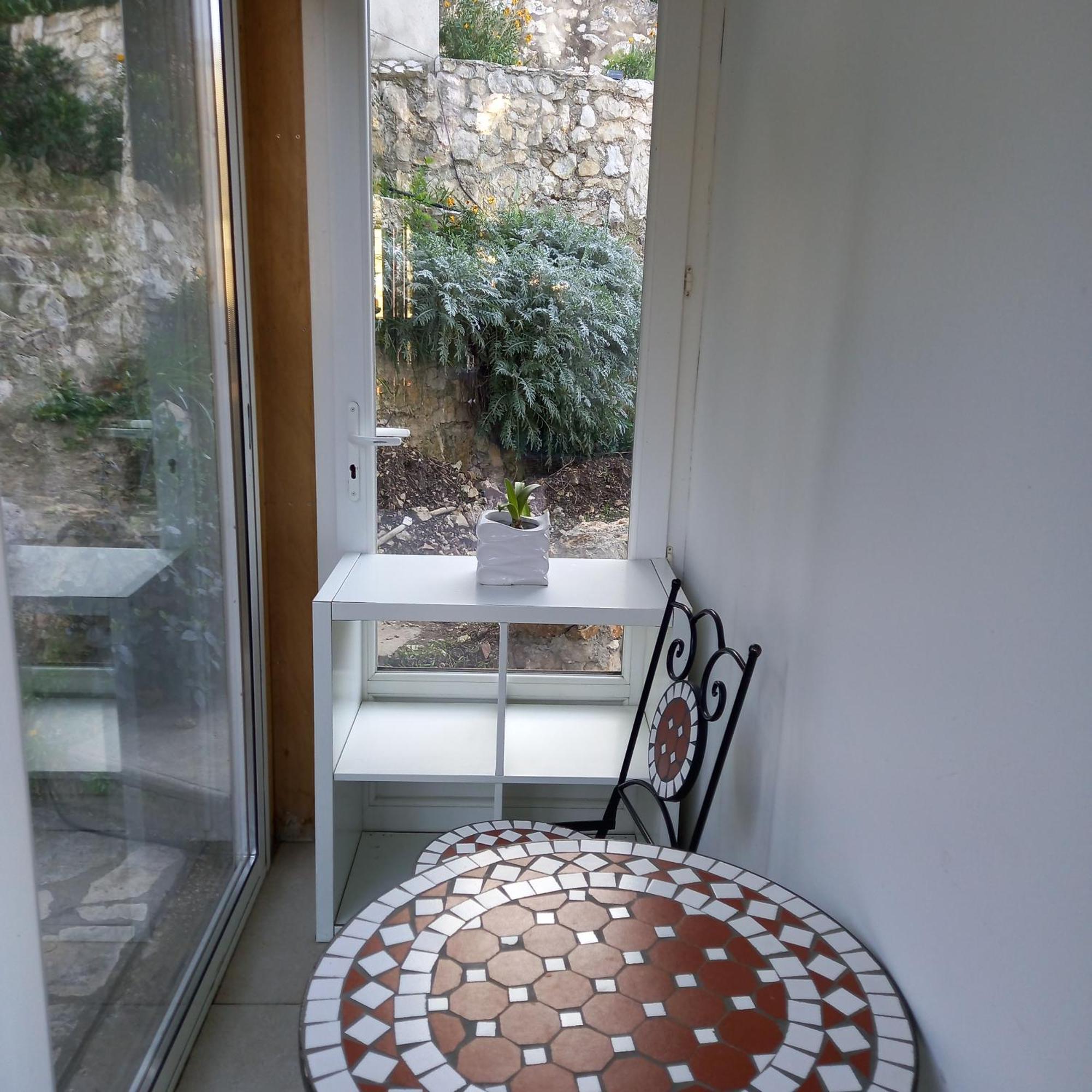 Petit Studio Parmi Les Pins Et Les Cypres Марсилия Екстериор снимка